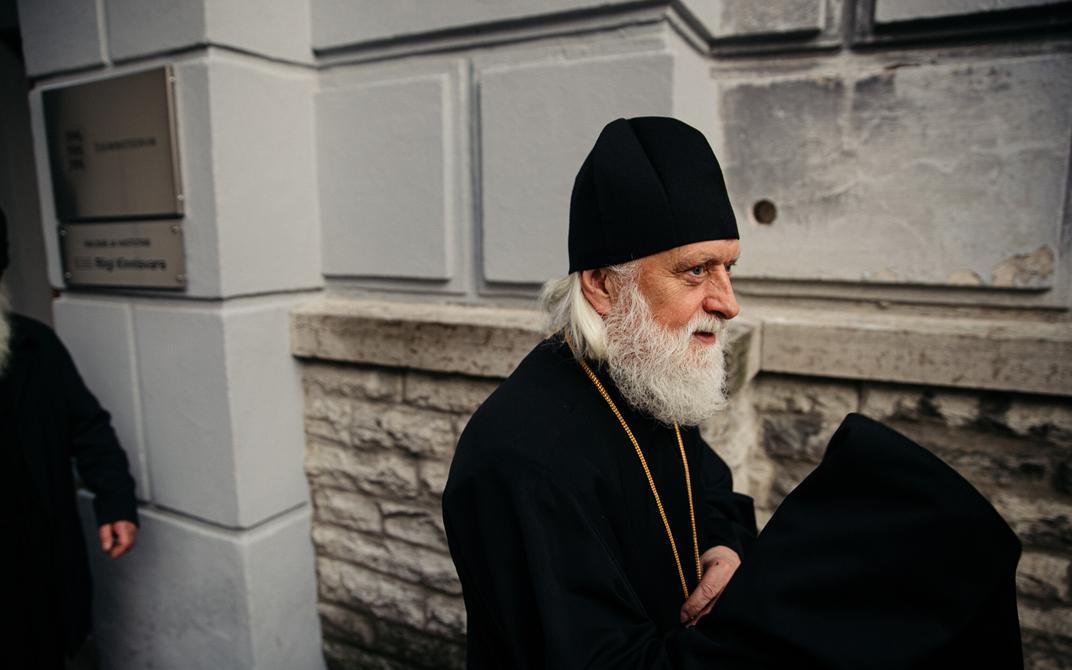 Απελάθηκε από την Εσθονία ο προκαθήμενος της Ορθόδοξης Εκκλησίας του Ρωσικού  Πατριαρχείου | Κοσμοδρόμιο